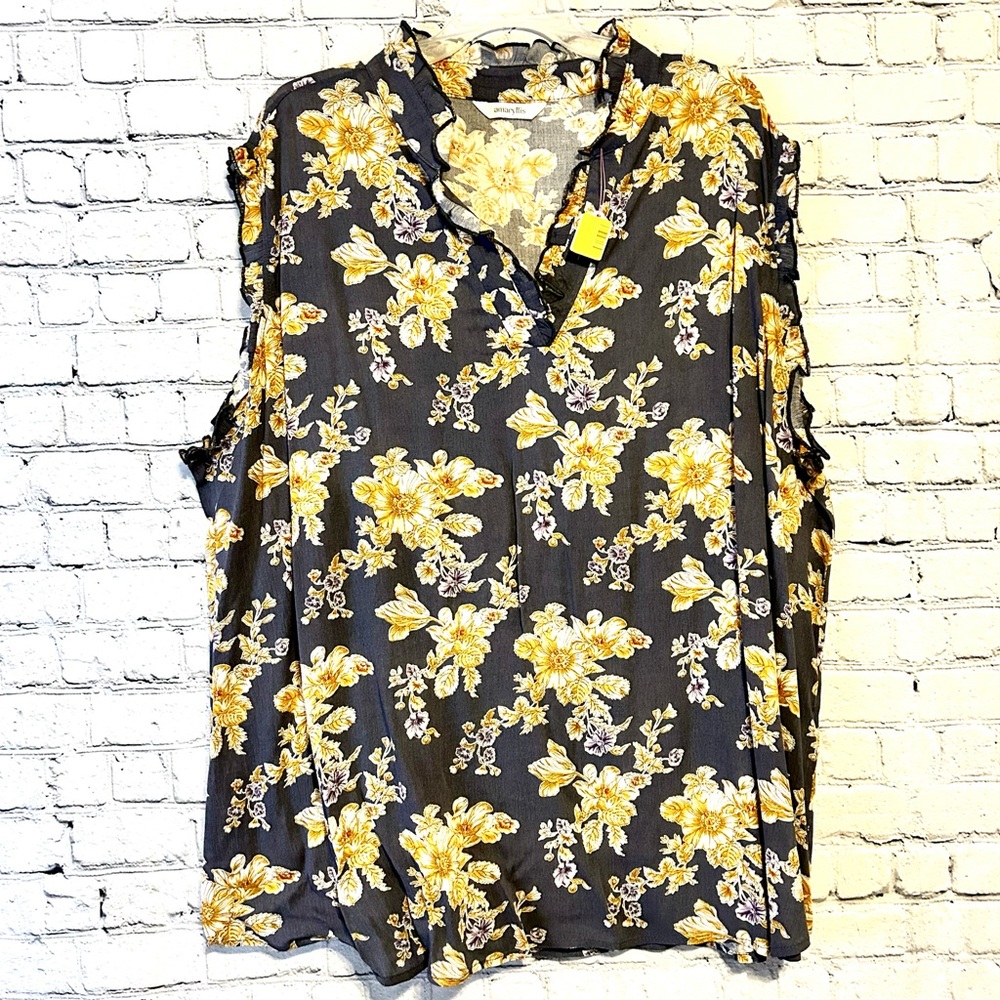 NWT Women’s Ruffle Trim, Sleeveless Tunic Top- 2XL